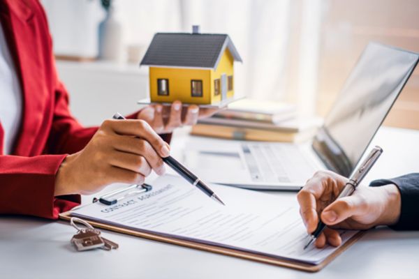 Hợp đồng thuê tài sản