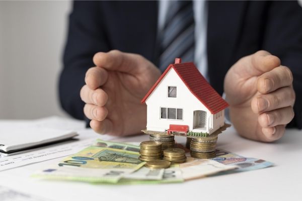 Thuế chuyển nhượng bất động sản