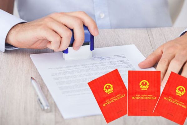 Quy trình công chứng hợp đồng thế chấp bất động sản