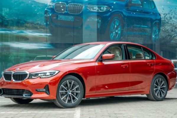 Công chứng hợp đồng chuyển nhượng xe ô tô