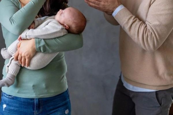 Điều kiện để vợ:chồng được hưởng thừa kế từ bố mẹ đẻ