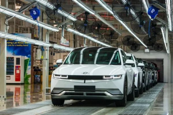 Quy định về công chứng hợp đồng mua bán xe điện