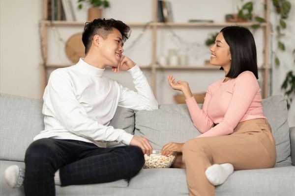 Công chứng hợp đồng bảo lãnh nghĩa vụ giữa vợ chồng